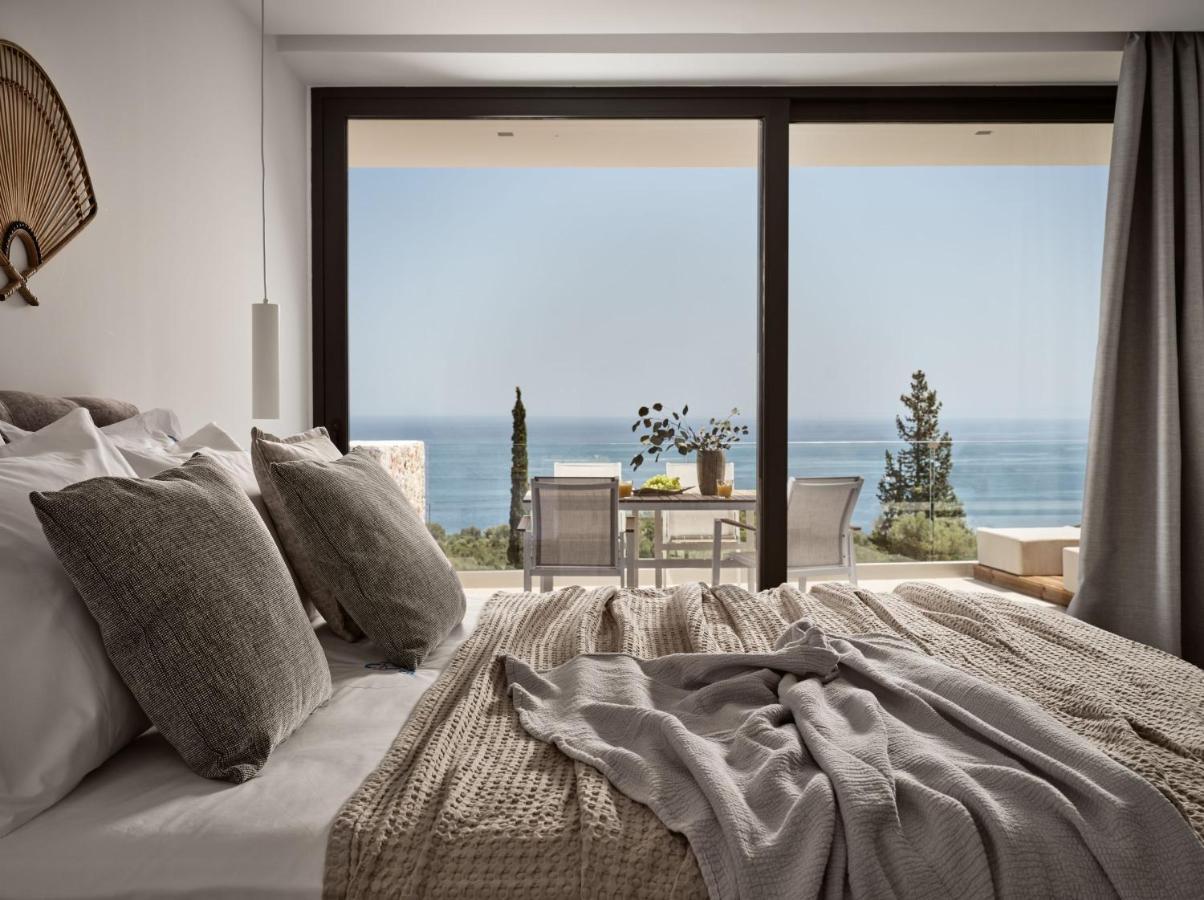 The Sall Suites Complex B - Iconic Sea Views, By Zantewize アギオス・ニコラオス エクステリア 写真