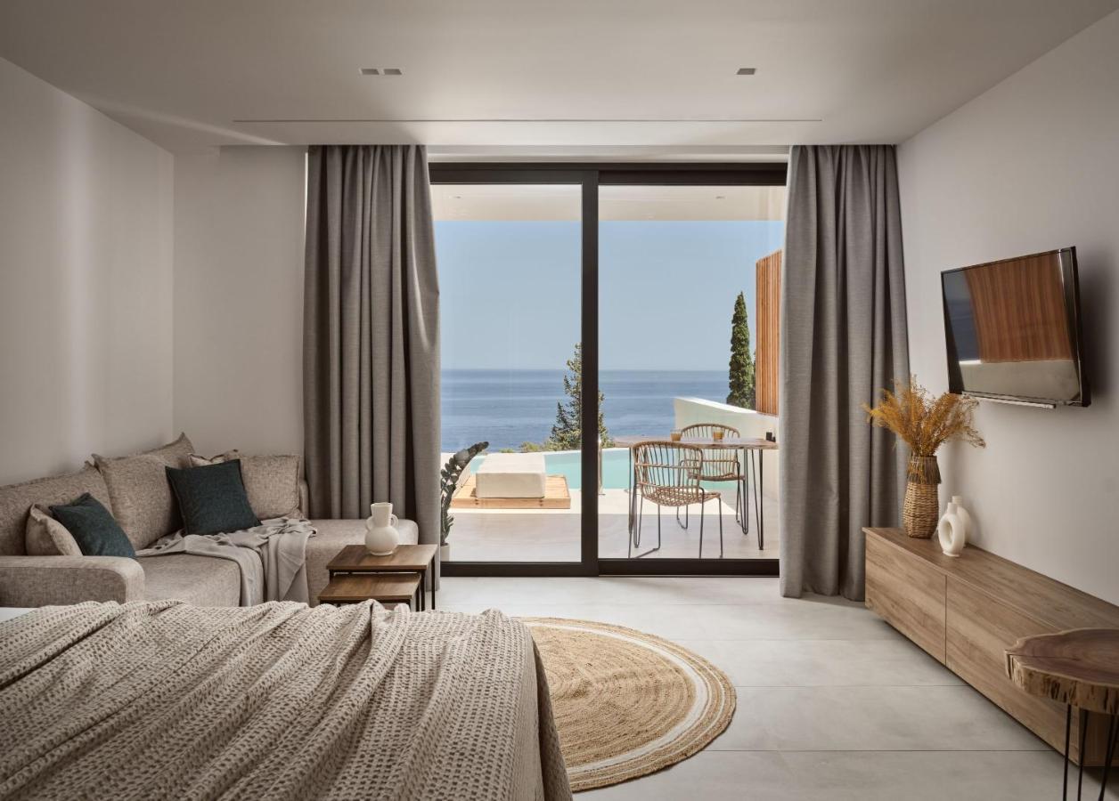 The Sall Suites Complex B - Iconic Sea Views, By Zantewize アギオス・ニコラオス エクステリア 写真