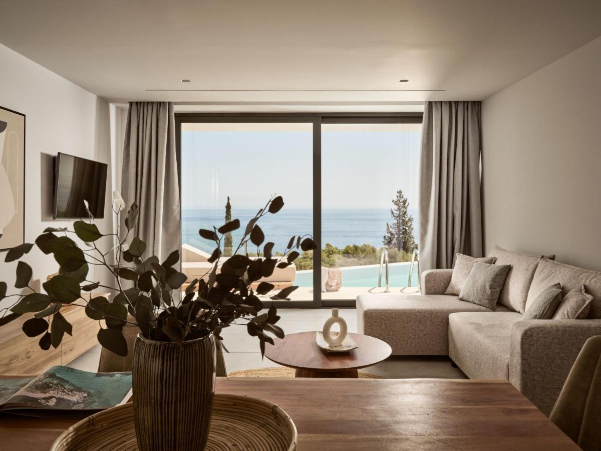 The Sall Suites Complex B - Iconic Sea Views, By Zantewize アギオス・ニコラオス エクステリア 写真